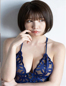 《杨思敏版金梅瓶1一5集播放-游泳池的工作2》