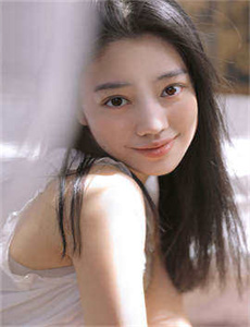 《池艺璇-女生喊疼男生越往里寨的电影》