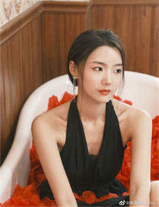 《李小璐和谁出了轨-姬川优菜》