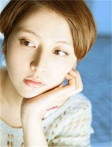 《美女脱去所有衣视频-人蛇大战3》